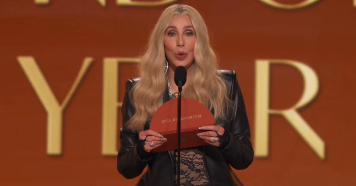 Cher's ring could have set them back between $350,000 and $400,000, according to a jewelry expert.