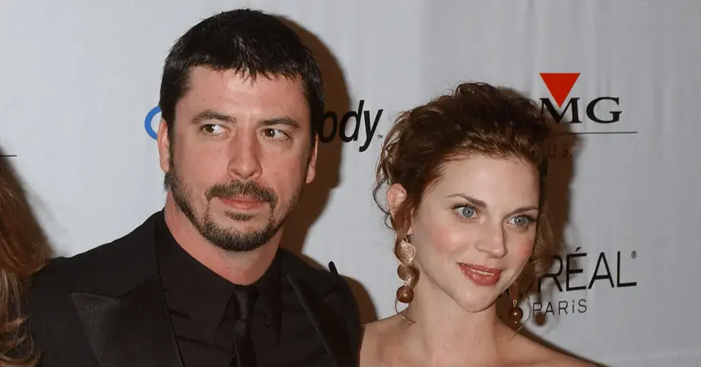 dave grohl lovechild scandal calls off heavyweight divorce lawyer wife