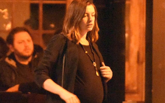 Anne Hathaway Pregnant Baby Gender Revealed