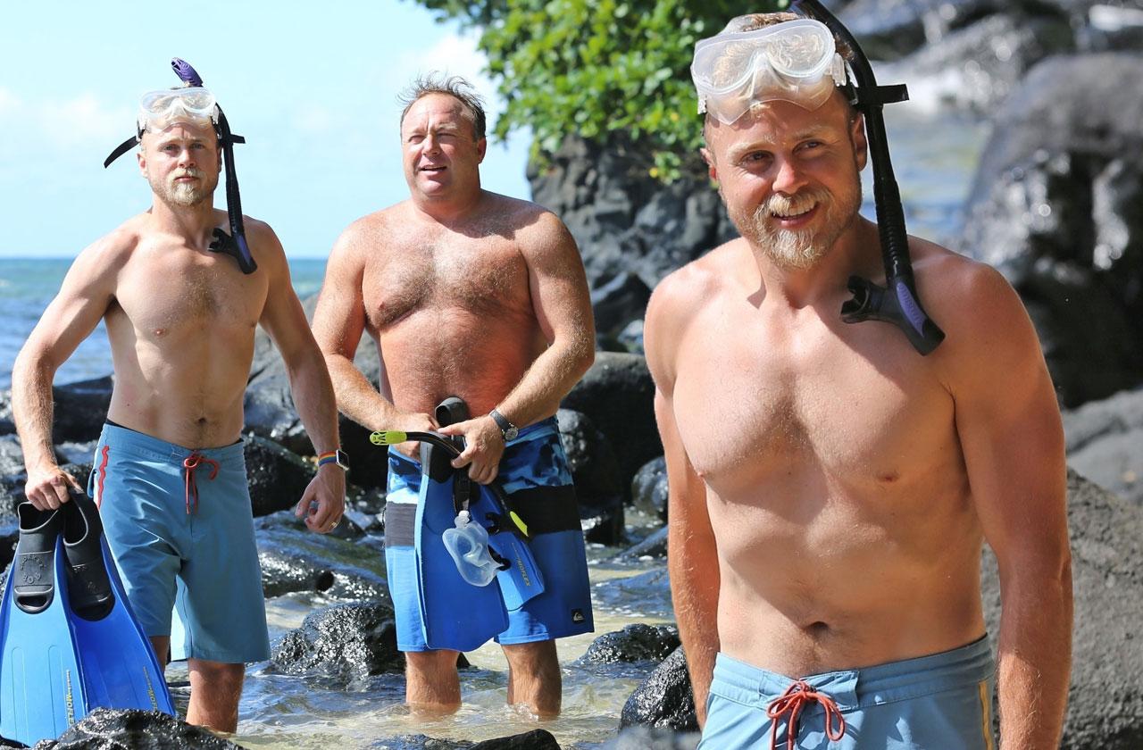 //spencer pratt alex jones beach hawaiian vacation pp