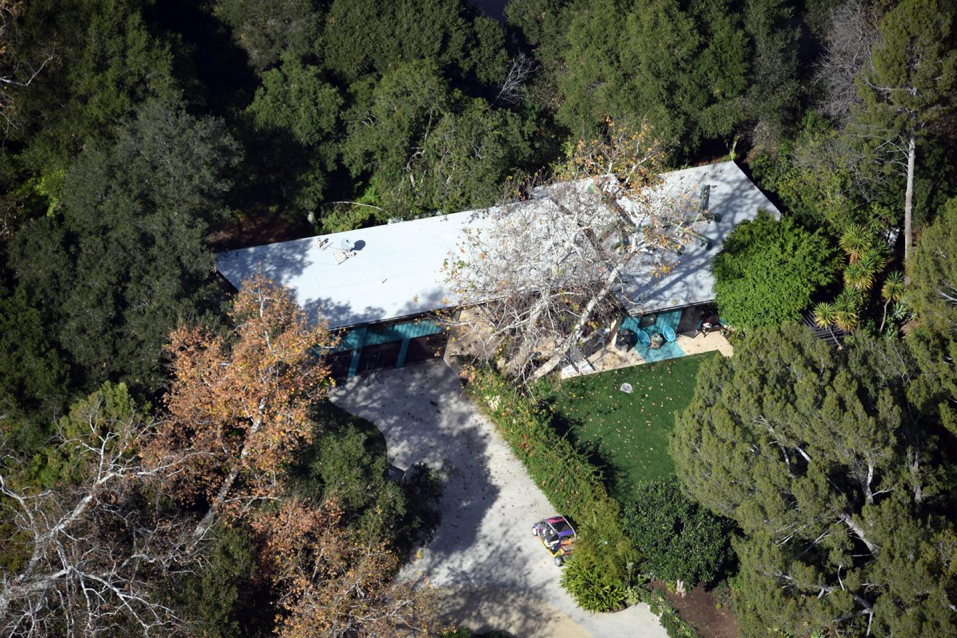 Miley Cyrus Moves Out Of Shared Liam Hemsworth Malibu Mansion