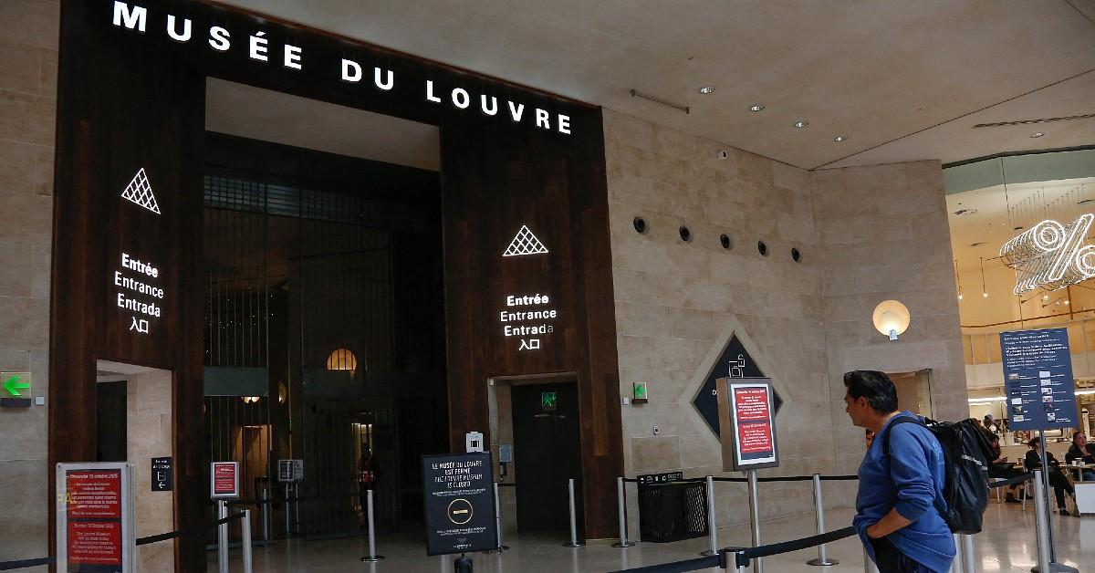 Photo of The Louvre