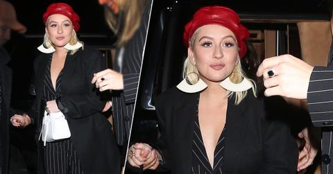 Christina Aguilera curvy body boobs photos