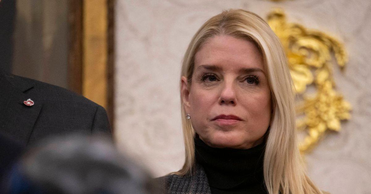 Photo of Pam Bondi