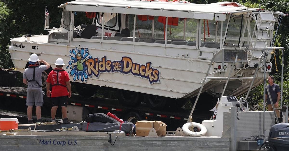 Missouri Duck Boat Captain Indicted In Tragic Sinking That Killed 17 People(00)