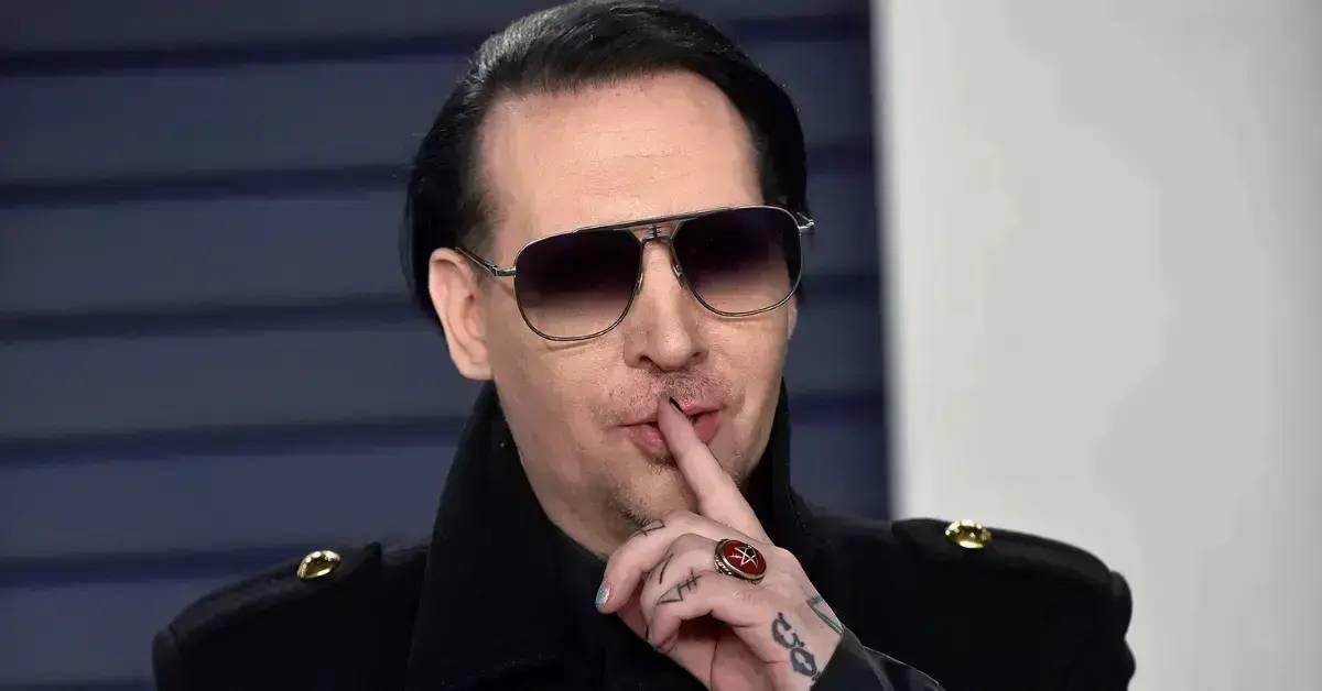 marilyn manson hits back evan rachel wood