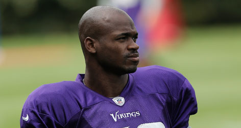 //adrian_peterson_minnesota_vikings_plays_after_sons_death_square