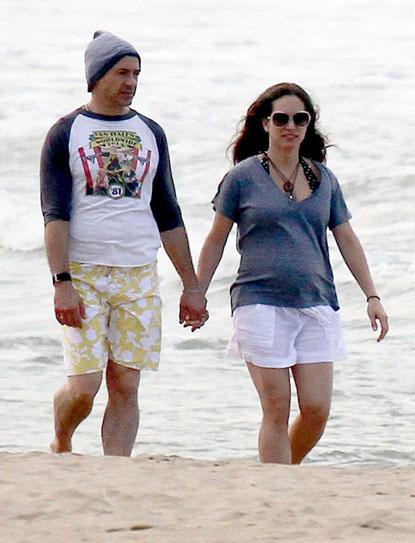 Robert Downey Jr And Wife Susan On The Beach In Hawaii 8863