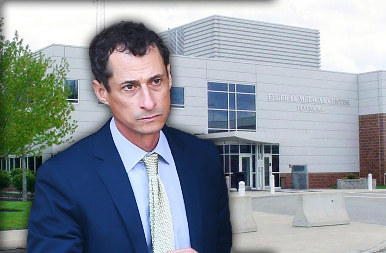 //Anthony Weiner Enters Prison Sex Offender pp