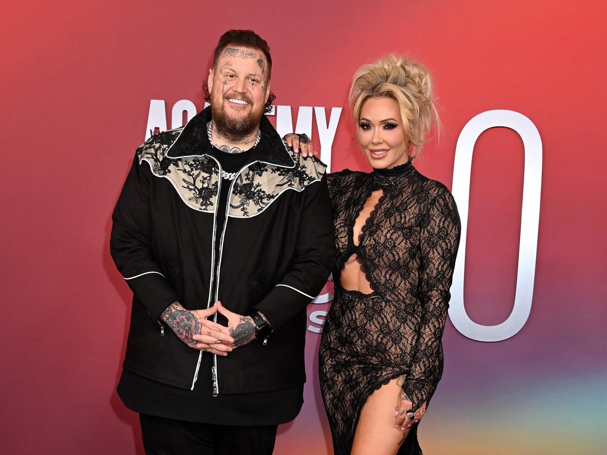 Bunnie Xo said she worked as an escort to help support Jelly Roll before his music career took off.