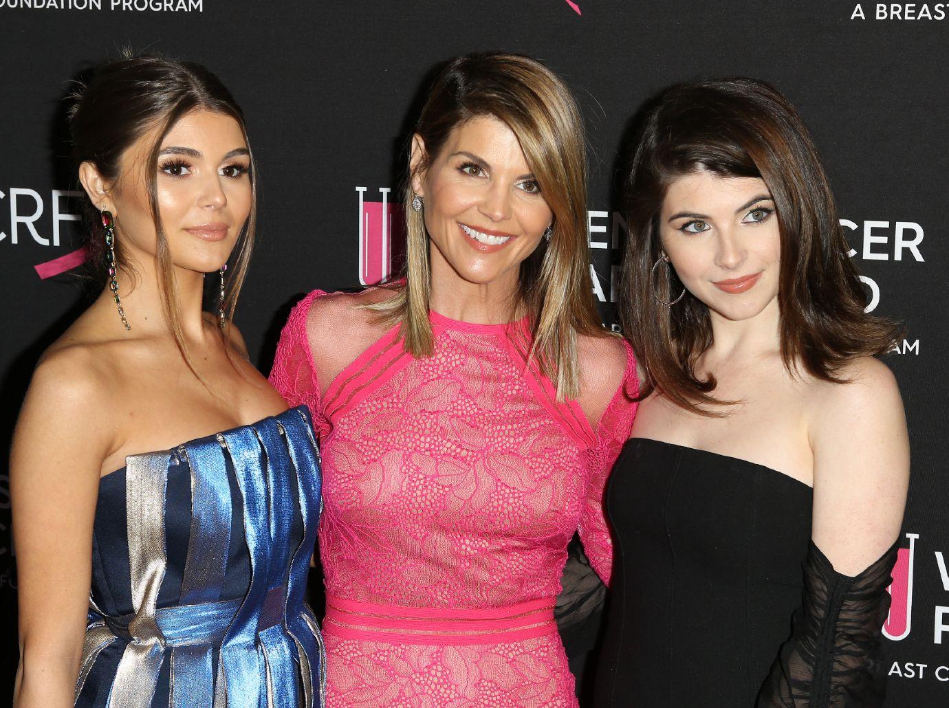 lori loughlin daughters gallery pic