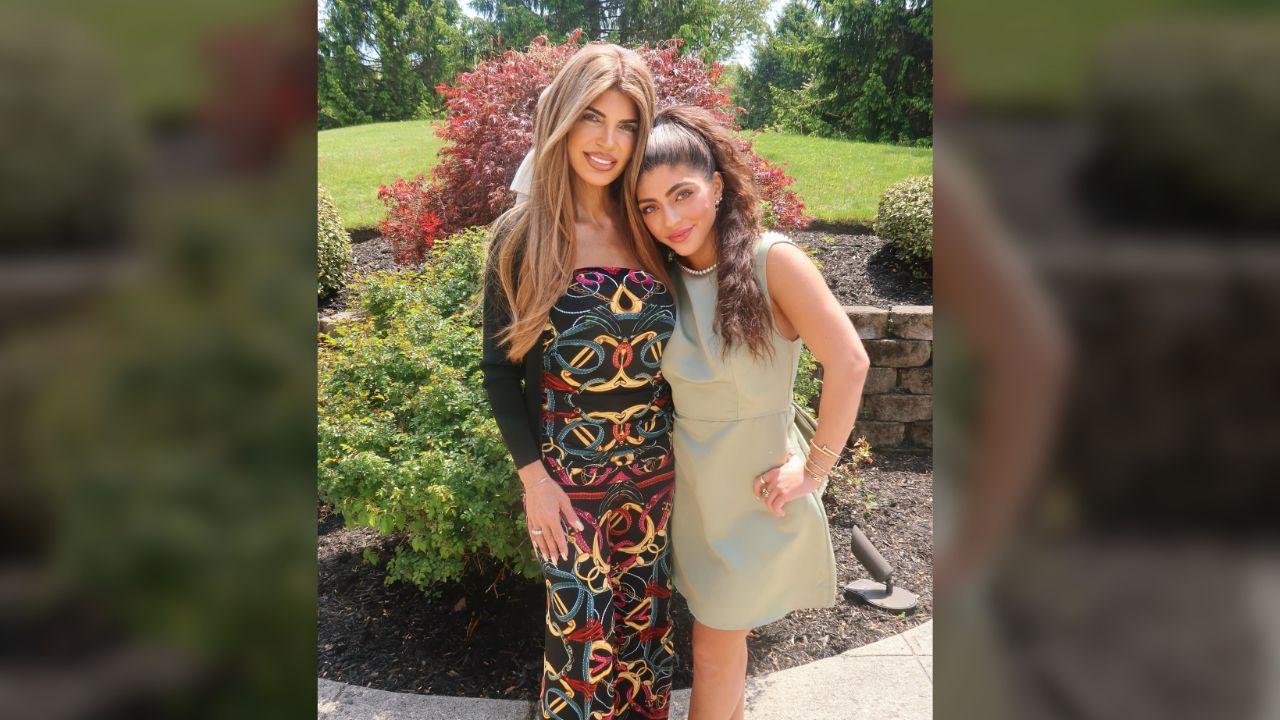 Photo of Teresa and Milania Giudice