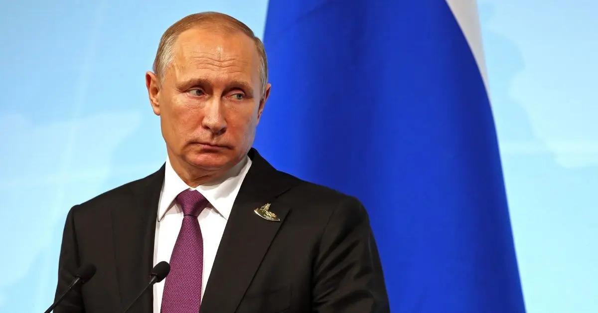 Putin Looks 'Critically Ill' During Nuclear War Warning To Ukraine