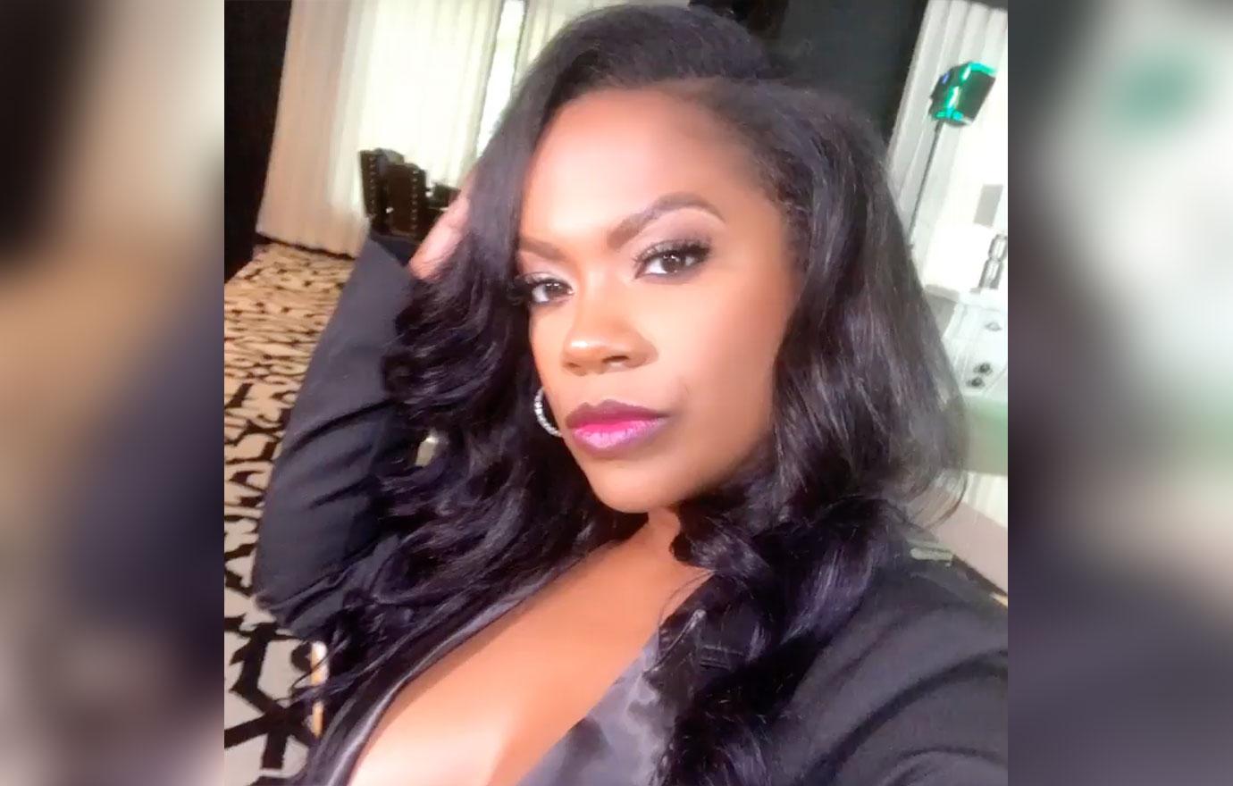 kandi burruss real housewives atlanta rhoa restaurant blaze shut down health score