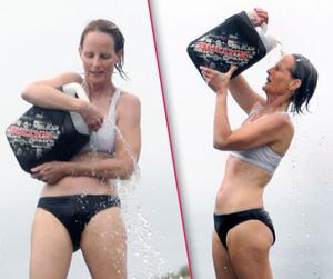 //helen hunt bikini years old tall