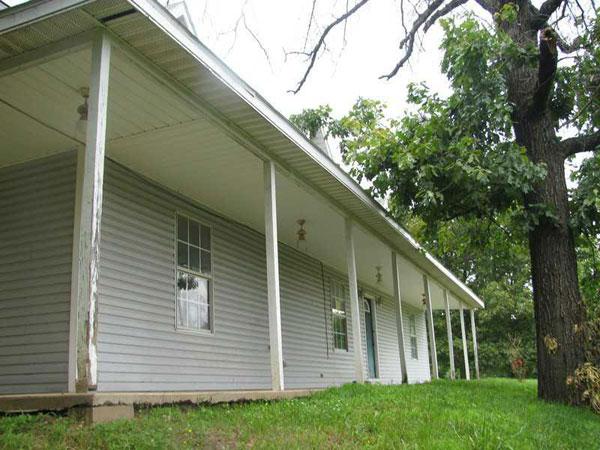 //josh duggar anna duggar house arkansas