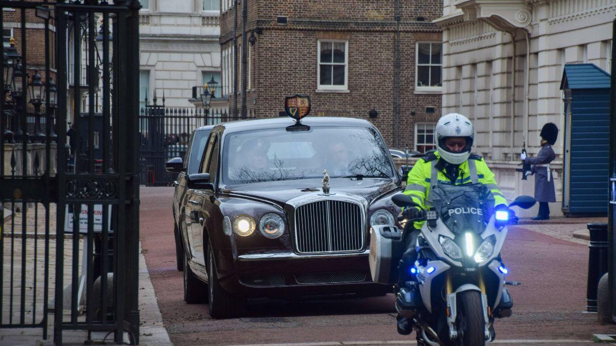 Photo of royal security