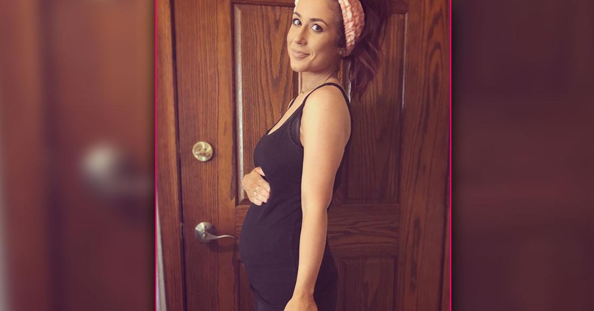 Chelsea Houska Reveals New Baby Bump Photo