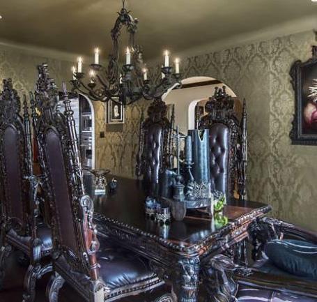 //kat von d selling home