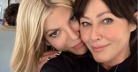 Image of Tori Spelling and Shannen Doherty
