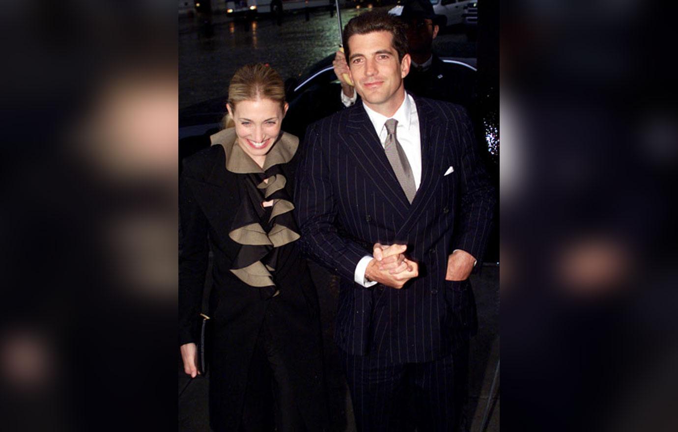 Husband and wife Carolyn and John F. Kennedy Jr. in 1999