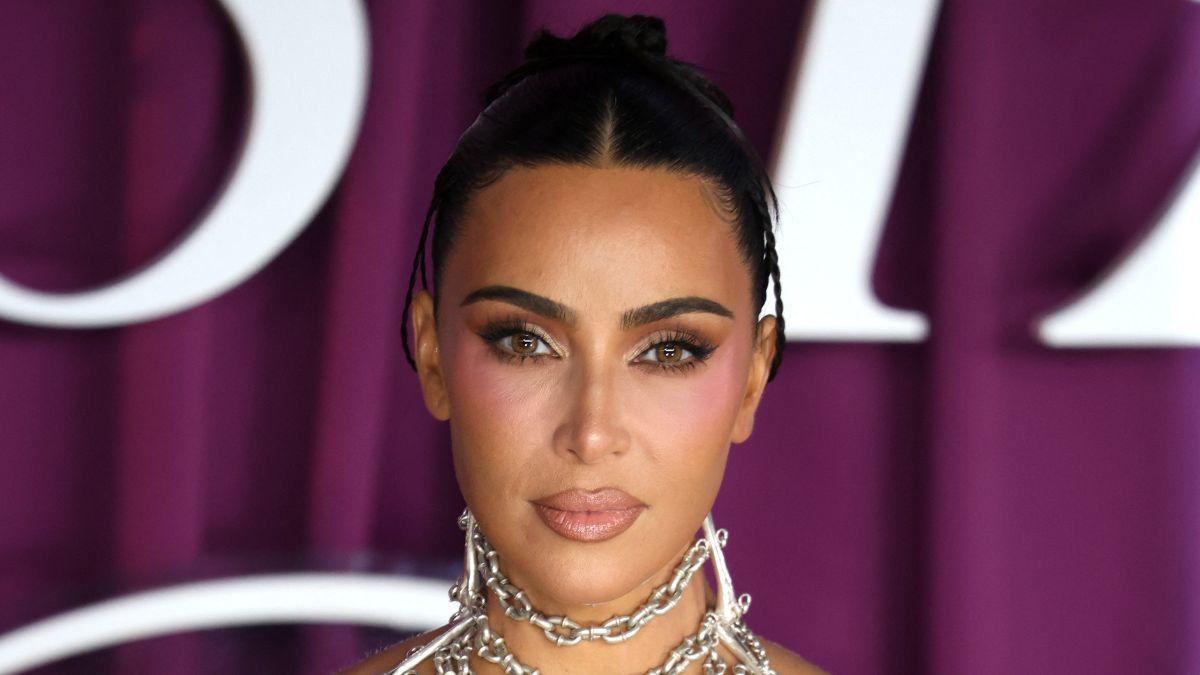Kim Kardashian is currently dating F1 driver Lewis Hamilton.