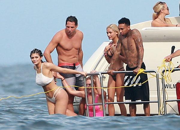 Kylie Jenner Birthday Mexico Yacht