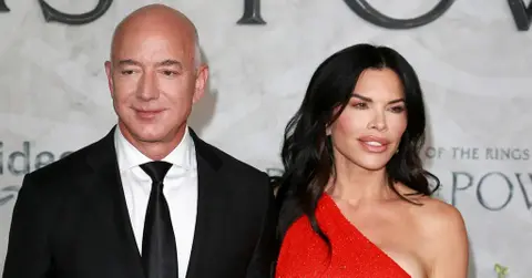 jeff bezos rumors marrying lauren sanchez million aspen wedding