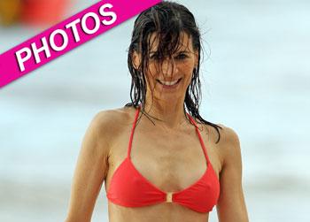 //perrey reeves splash bikini