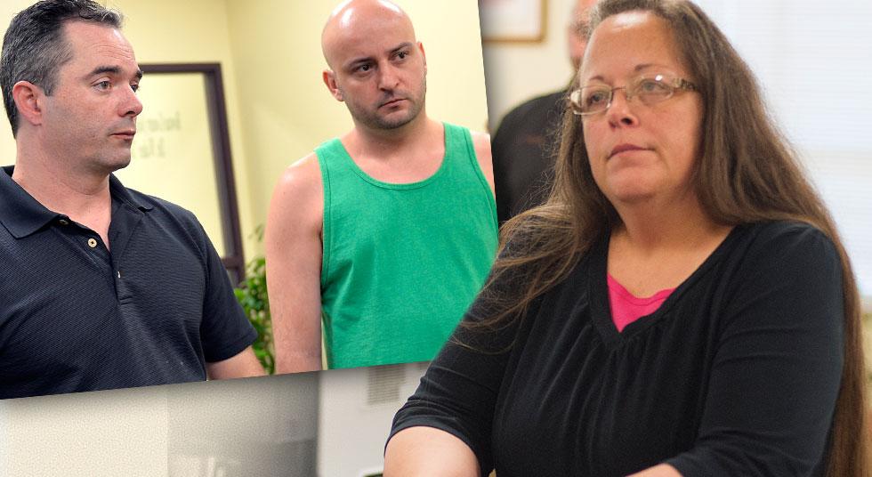 Gay Couple Receives Marriage License At Kentucky Office While Clerk Kim Davis Remains Behind