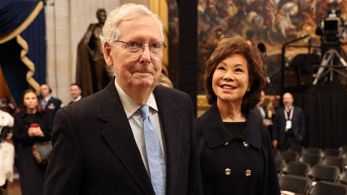 Photo of Mitch McConnell, Elaine Chao