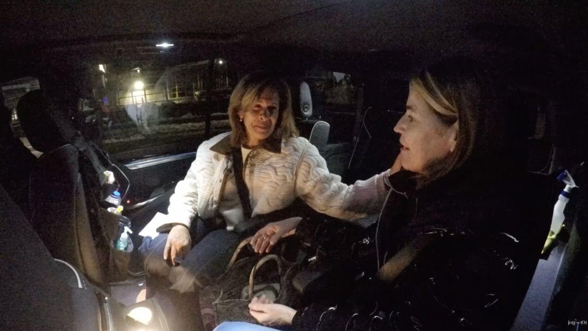 Photo of hoda Kotb and Savannah Guthrie