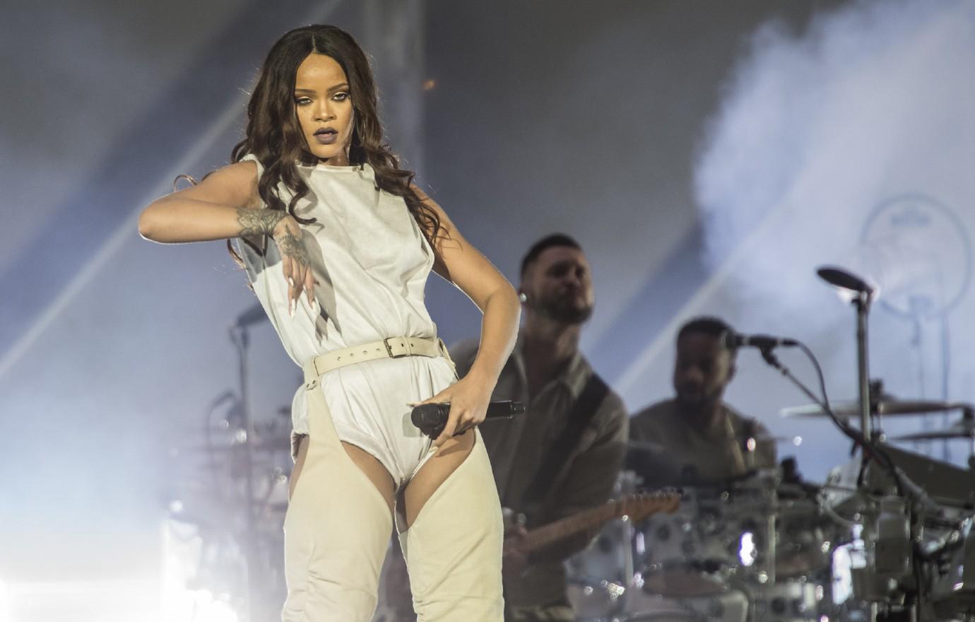 See stirring Rihanna Super Bowl halftime show commercial set in Barbados 