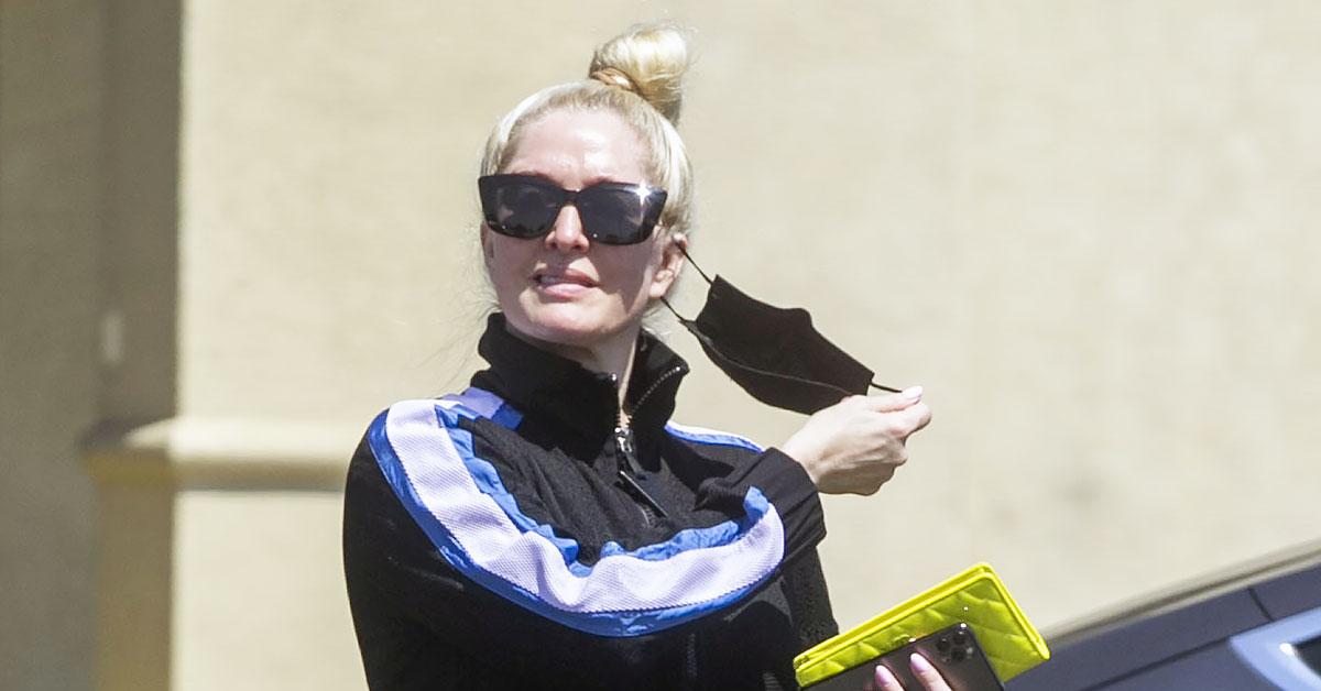 erika jayne accused of calling paparazzi to shoot her shopping tj maxx r