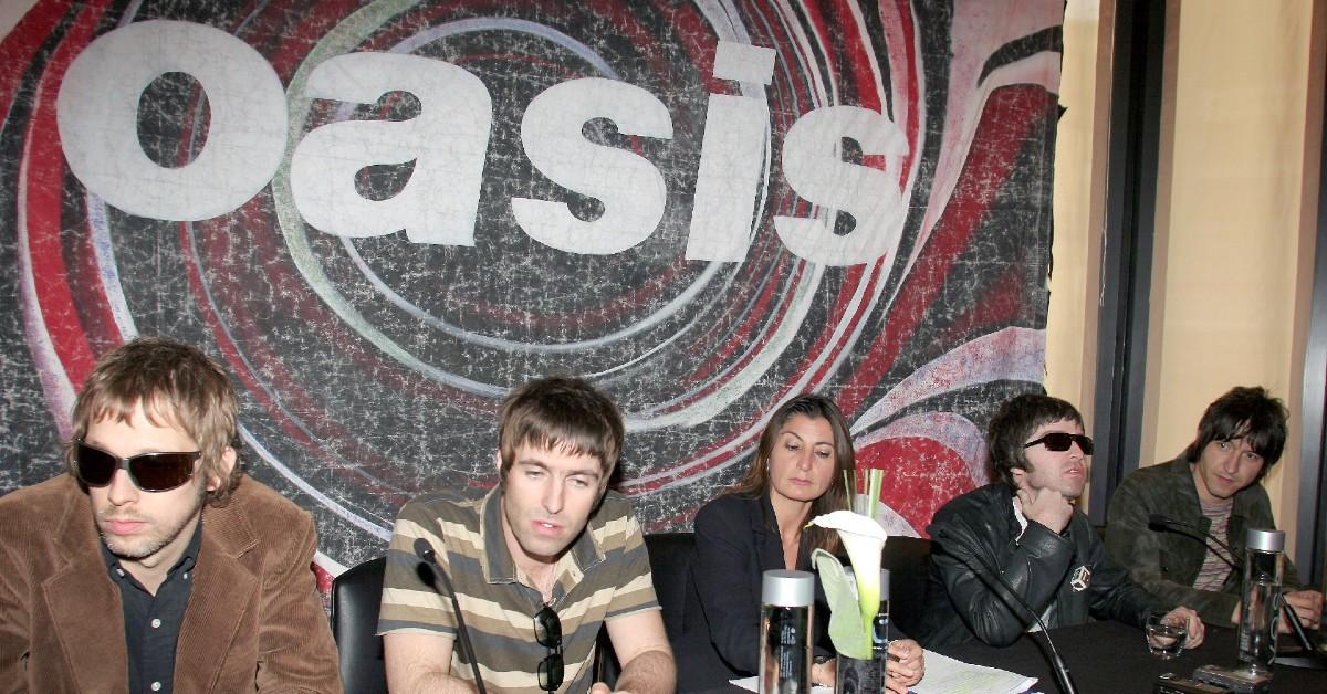 oasis brothers separate wings private tour jet