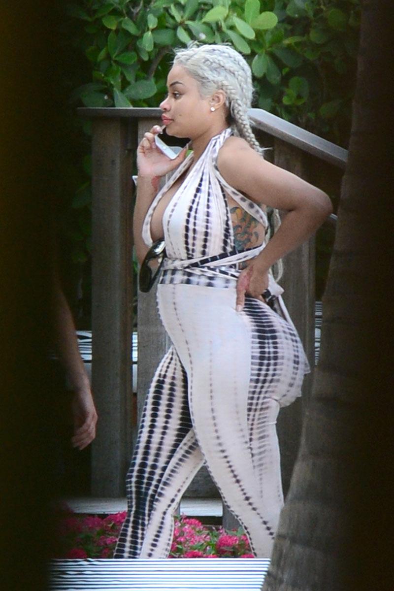 Blac Chyna Pregnant Photos -- 20 Pound Weight Gain