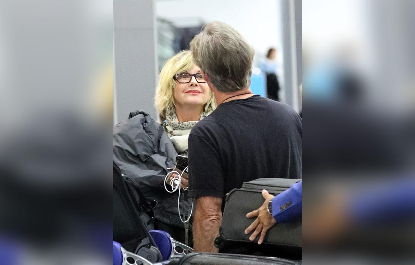 //olivia newton john cancer battle first photo