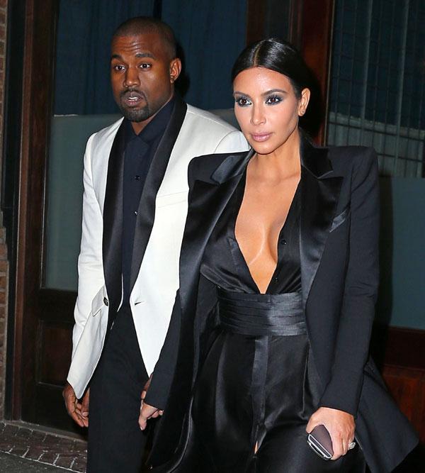 //kim kardashian wardrobe malfunction