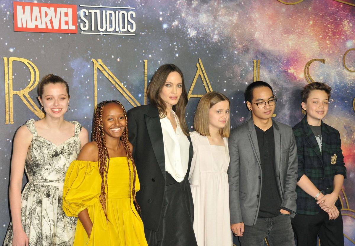 An insider said Pitt remains determined to reconcile with his children following his divorce from Jolie.