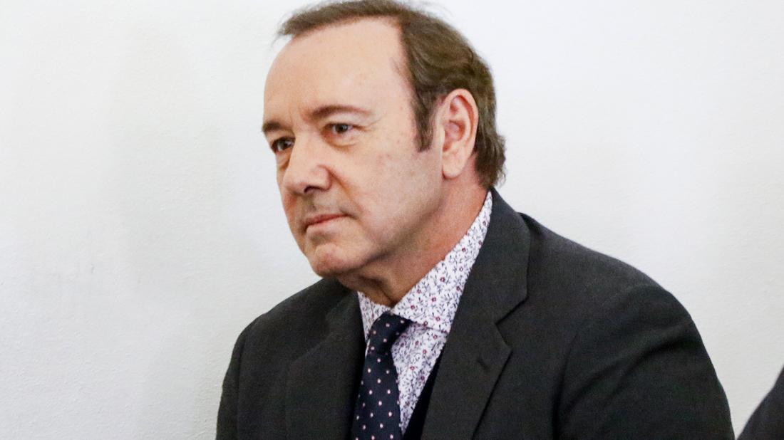 kevin spacey assault case no video surveillance footage club owner claims alleged victims