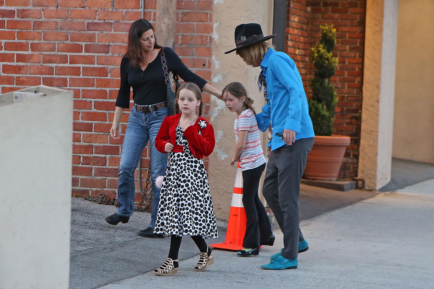 //lisa marie presley divorce husband michael lockwood enjoys dinner with twins