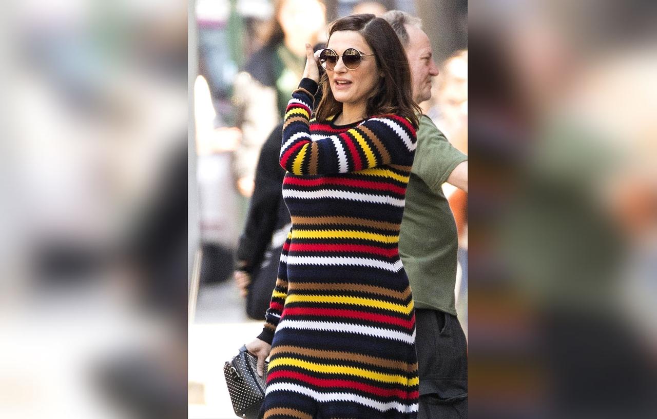 Rachel Weisz Pregnant Baby Bump Photos
