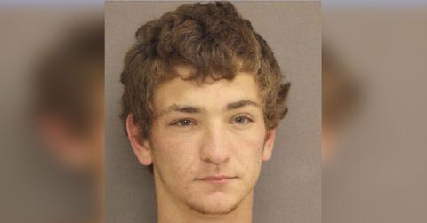 //gunman kills five people in louisiana pp