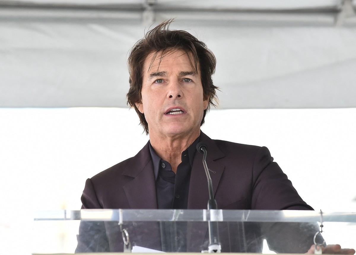 An insider claimed Cruise stopped communicating with Alec during the legal fallout from the 'Rust' shooting.