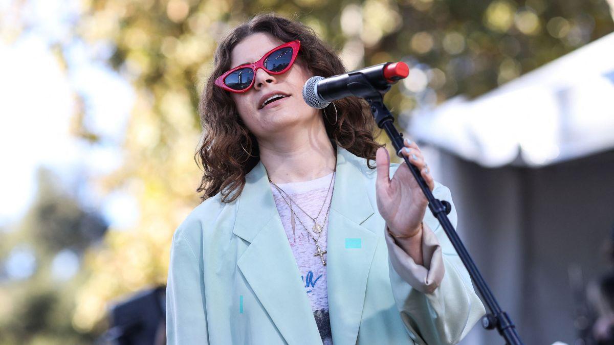 Photo of Bethany Cosentino