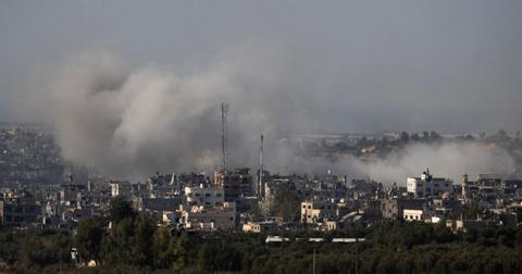 cnn kaitlan collins netanyahu advisor israeli airstrikes gaza camps