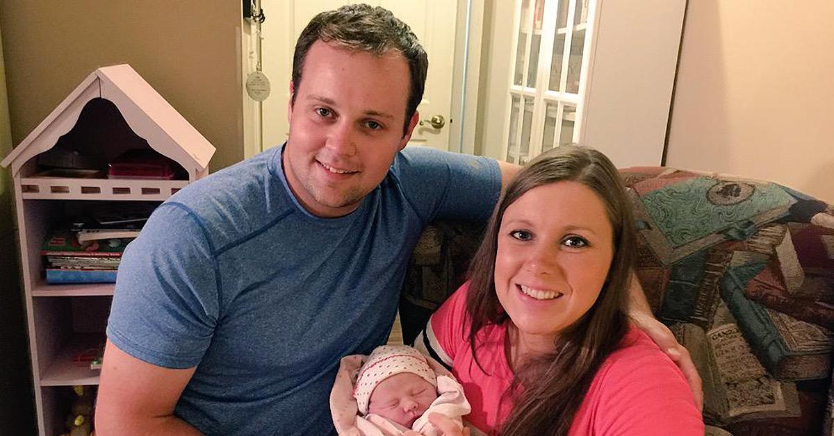 Josh Duggars Wife And Family Going To Stick By Him During Child Porn