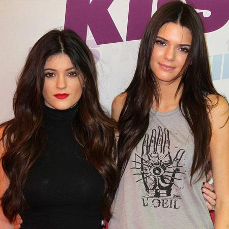 Kylie & Kendall Jenner Poo On Paparazzi, Claim They Have 10 Camera ...