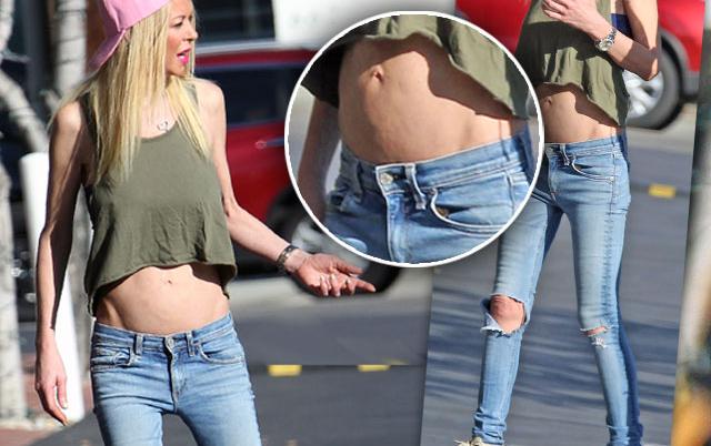 Toothpick Tara Reid Shows Off Bloated Belly For New Mystery Man 