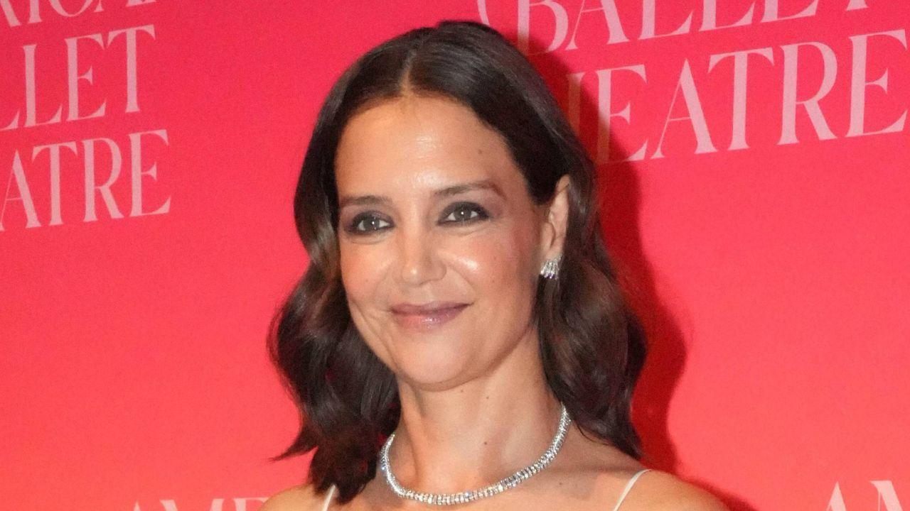 picture of katie holmes